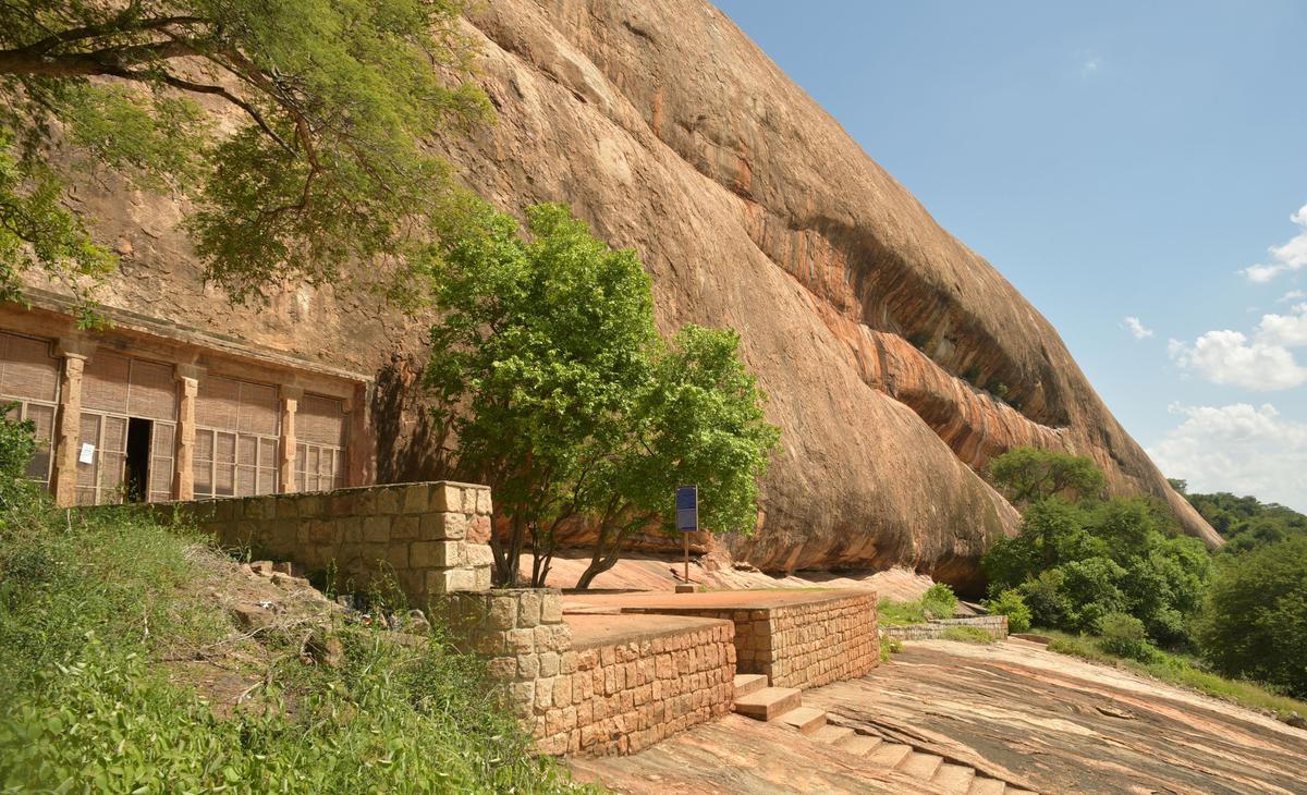 Sittannavasal Jain Caves 7th Century Frescoes